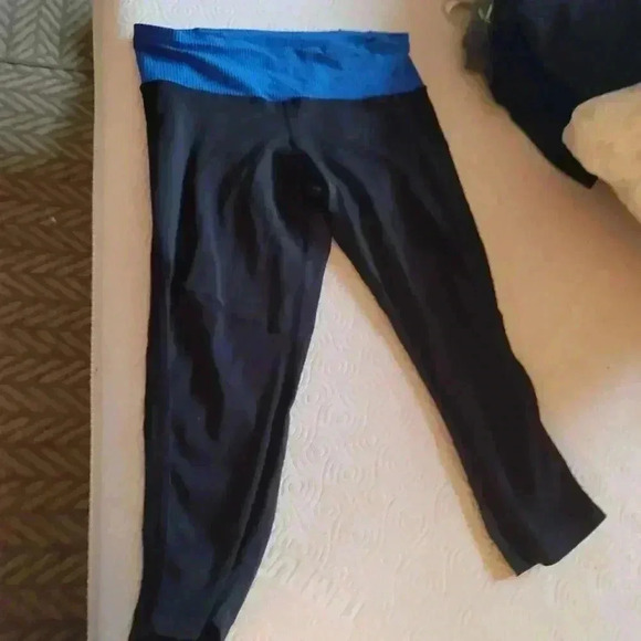Lululemon Athletica Leggings Bundle Set Of 4 Different Sizes See Details - Picture 4 of 9